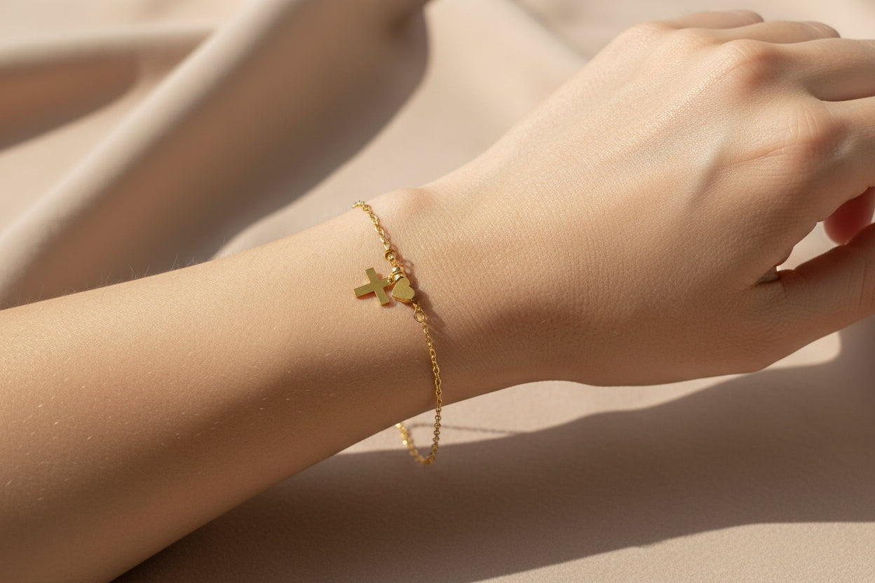 Armband Kreuz mit Herz